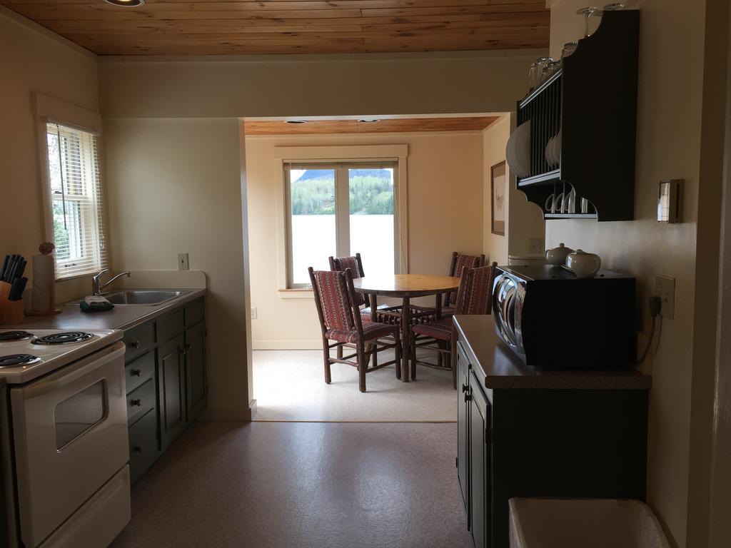 Willoughvale Inn Westmore Newport Zimmer foto